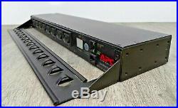 APC AP7920 Rack PDU, Switched, 1U, 10A/230V, (8)C13 With cable management no ear