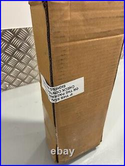 APC AP8886 Rack PDU 2G Metered ZeroU 230V 30 Outlets C13 & 12 Outlets C19 New