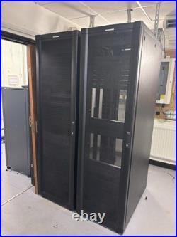 APC NetShelter SX 42U Black Server Rack Enclosure 19inch, 600W, 1070d, 1990h