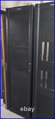 APC NetShelter SX 42U Black Server Rack Enclosure 19inch, 600W, 1070d, 1990h