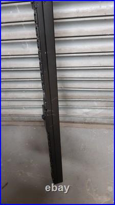 APC ap8953 Switching Rack Power Distribution Unit 240V, 32A, 21x C13, 3x C19 APC ap8953 Switching Rack Power Distribution Unit 240V, 32A, 21x C13, 3x C19