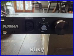 FURMAN M-10LX E- Power Conditioner & Light Module, Rack Mount