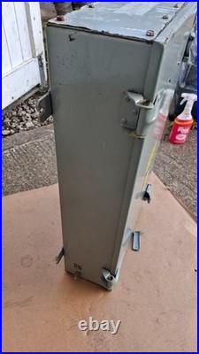 GE Power Controls 660V 32A RED SPOT Fuse Box Board Distribution Unit