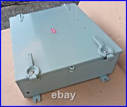 GE Power Controls RS88 660V 32A RED SPOT Fuse Box Board Distribution Unit