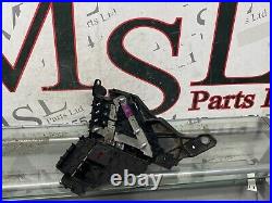 Mercedes Benz W253 Glc X253 Front Power Distribution Unit Fuse Box A2135403939 Mercedes Benz W253 Glc X253 Front Power Distribution Unit Fuse Box A2135403939