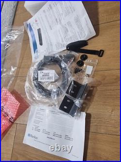 Raritan Power Distribution Unit PX2 1966 PDU 3 Phase 42 Outlet