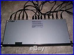 Shure UA844SW UHF Antenna/Power Distribution Unit 470-952 Mhz. WithCables & PS