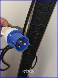 Tripp Lite PDU PDUMV16HV Vertical Rackmount Datacentre Power Bar 0U